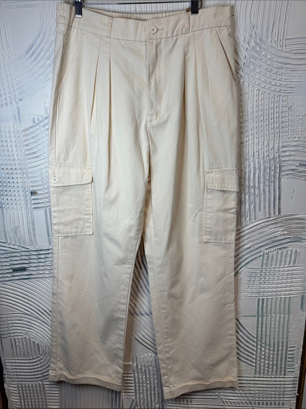PacSun Women’s Cream Cargo Pants - Relaxed Pleated Fit wide leg N0600